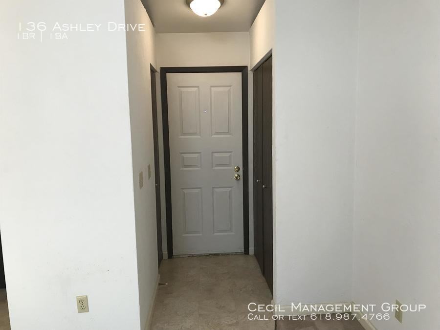 136 Ashley Drive - Photo 3 of 14