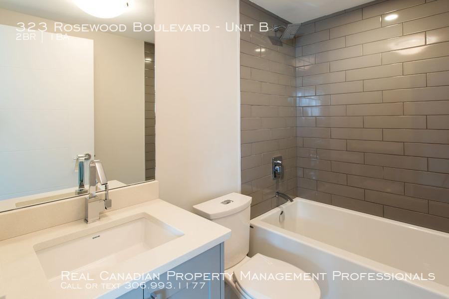 323 Rosewood Boulevard West - Photo 3 of 4