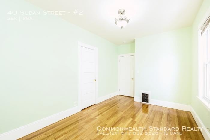 40 Sudan St - Photo 2 of 11