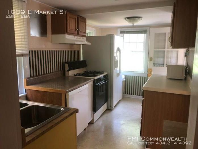 1009 E Market St - Photo 2 of 30