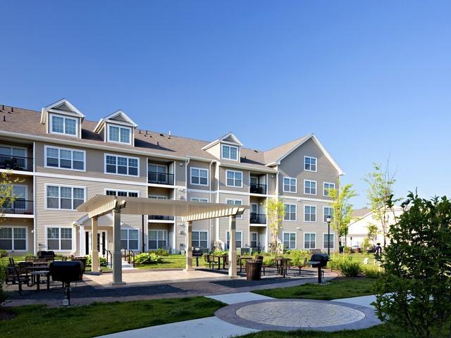 Avalon Bloomingdale - Photo 3 of 17