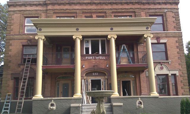 Historic Wellsport Portwell Flats Apartments 1821 Woodland Ave, Des