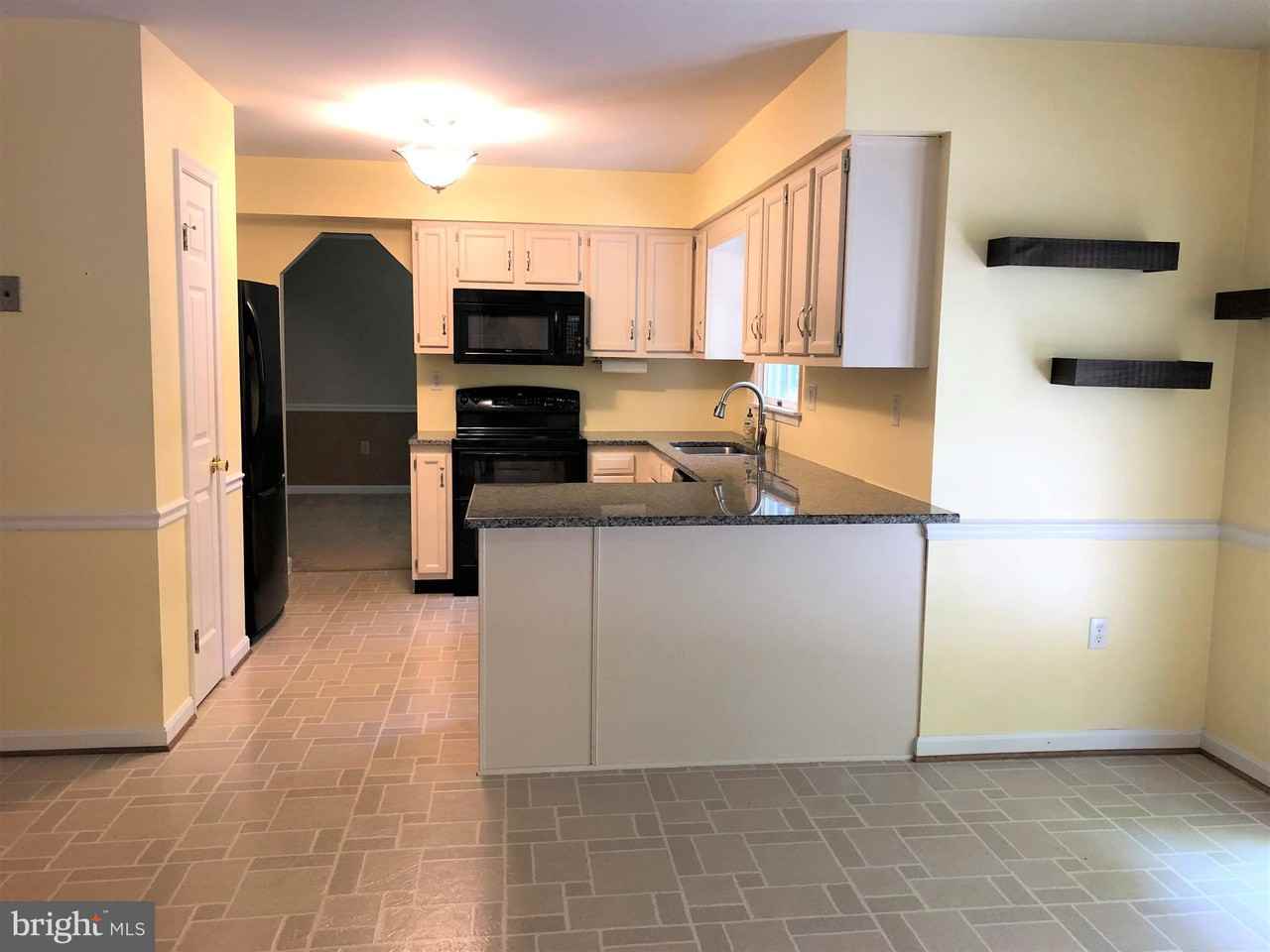 8850 Lowell Rd - Photo 3 of 32