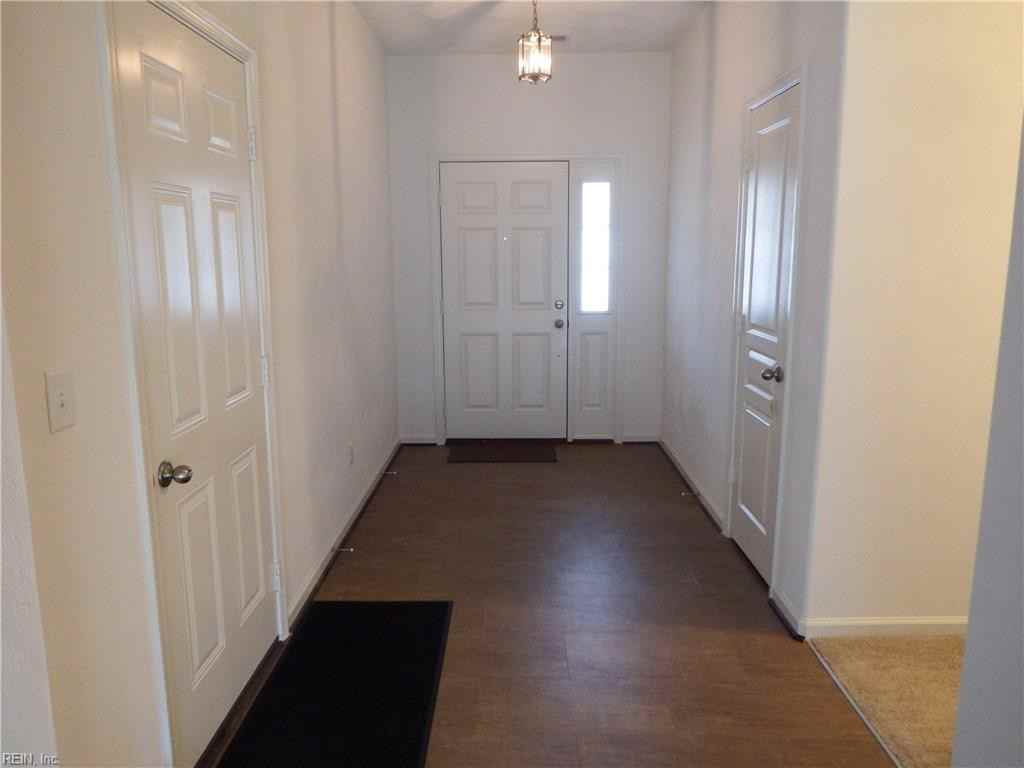 4022 Kingston Parkway - Photo 3 of 50