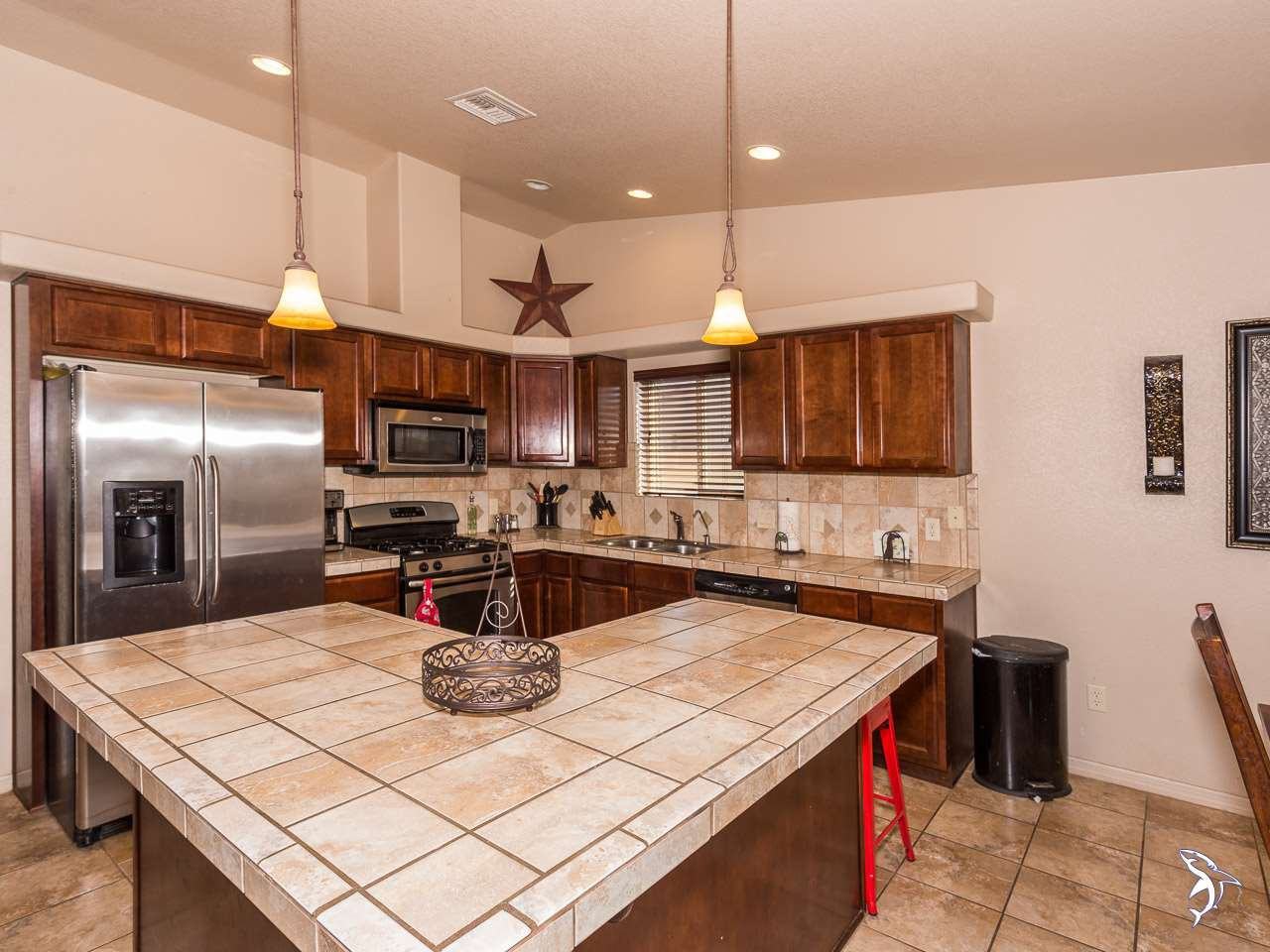 11581 E 25th St - Photo 3 of 20