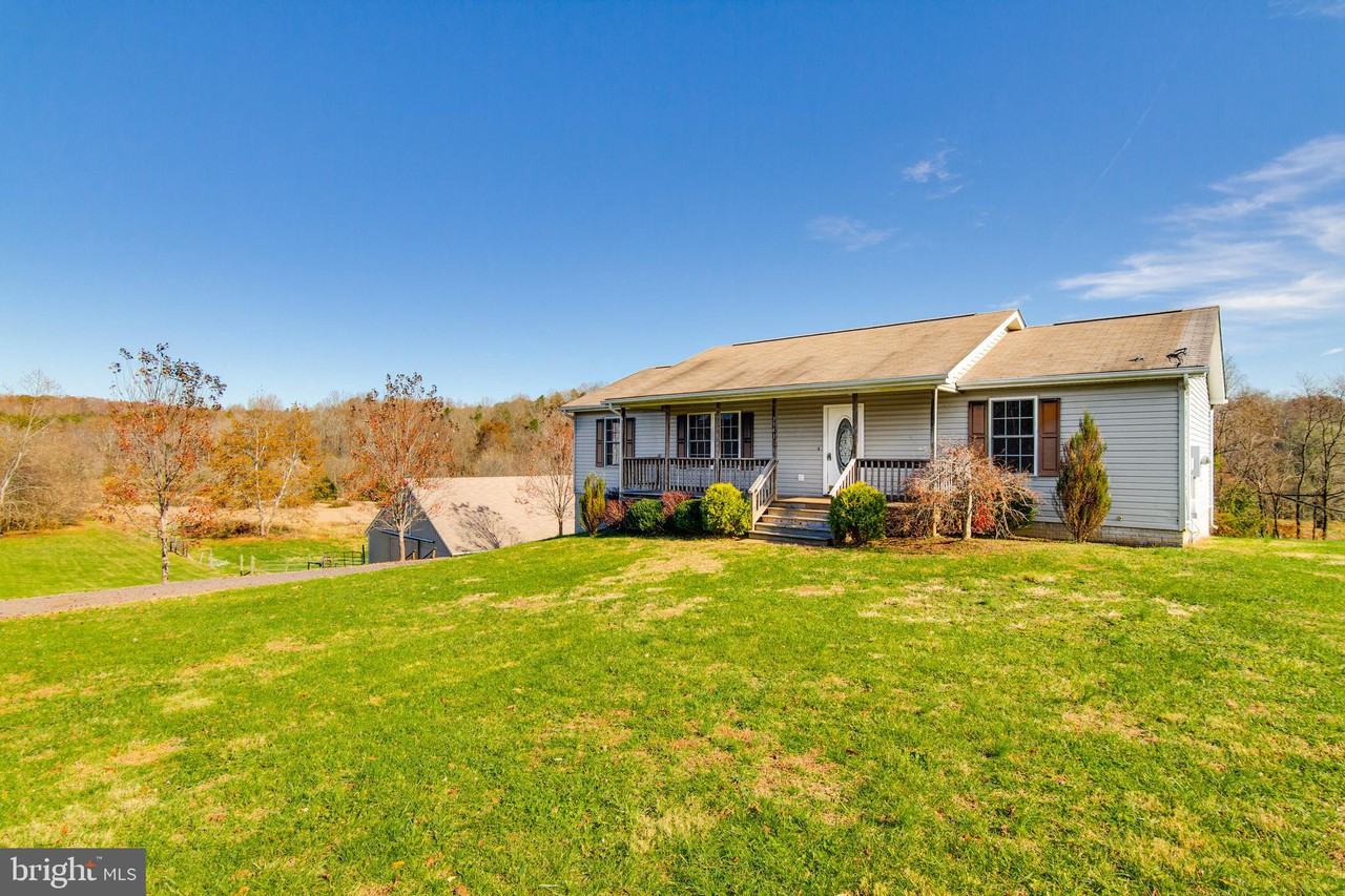 7541 Eggbornsville Rd - Photo 3 of 41