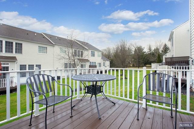 47 Mulberry Ct - Photo 2 of 21