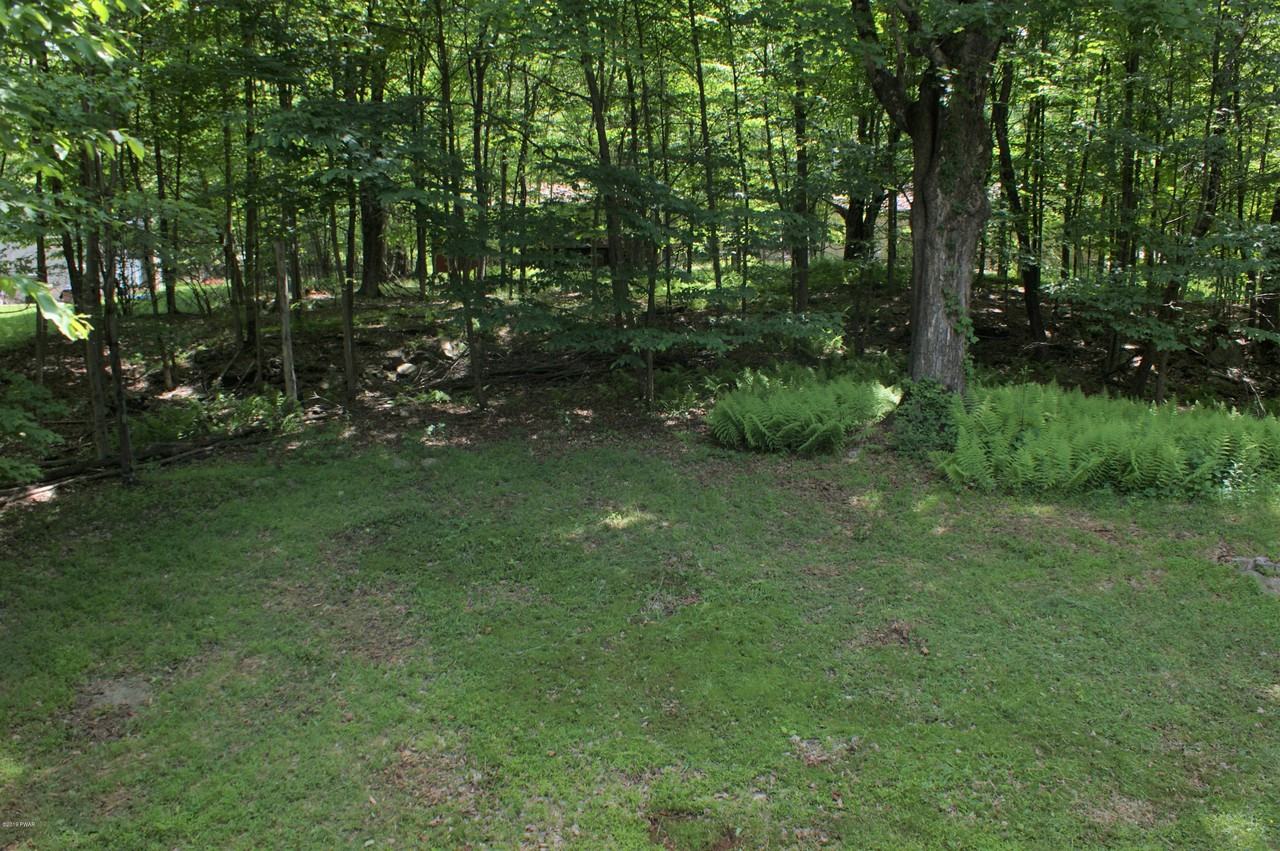 1699 Windemere Ln - Photo 2 of 11