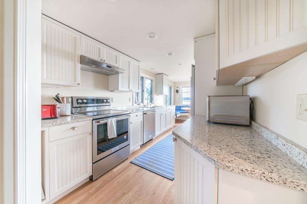 78 Little Neck Rd - Photo 2 of 12