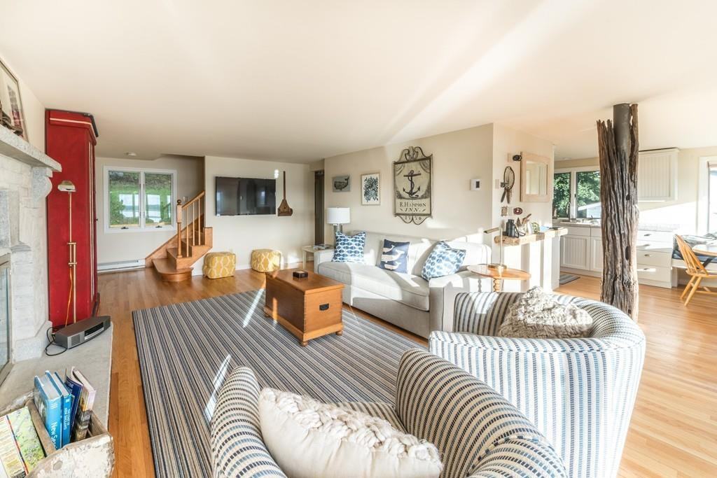 78 Little Neck Rd - Photo 3 of 12