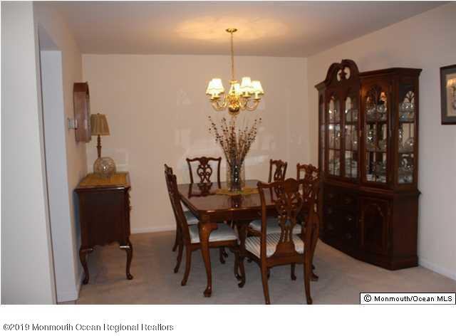 13 Beacon Court - Photo 3 of 12