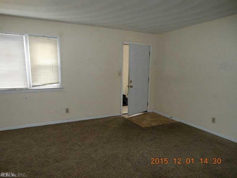 9628 19th Bay Street 3 - Photo 2 of 6