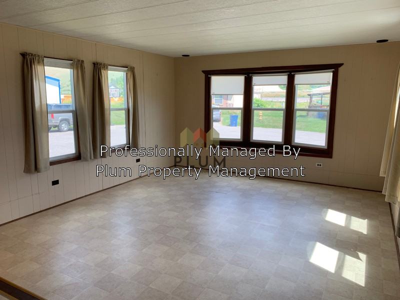 13677 Ashlyn Drive - Photo 2 of 14