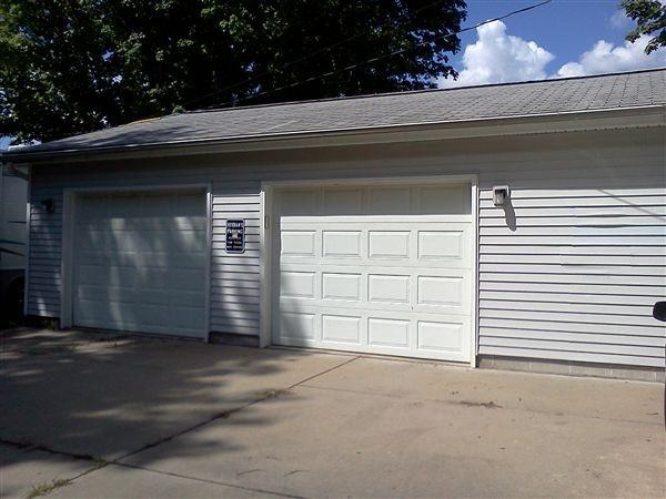 120 S Main St - Photo 2 of 22