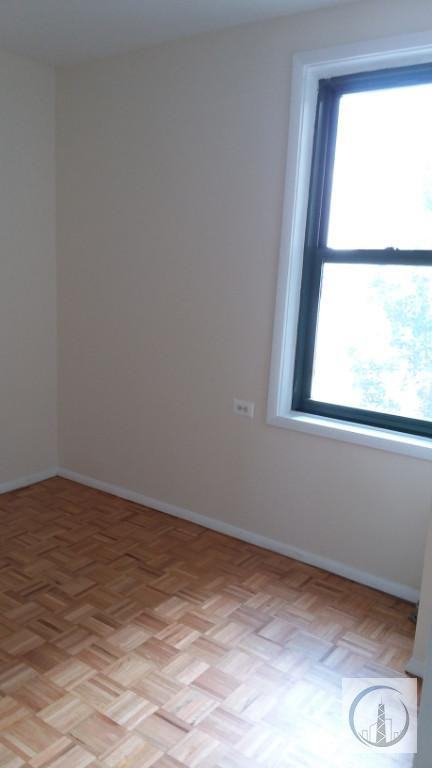 E 79th St #2M - Photo 4 of 7