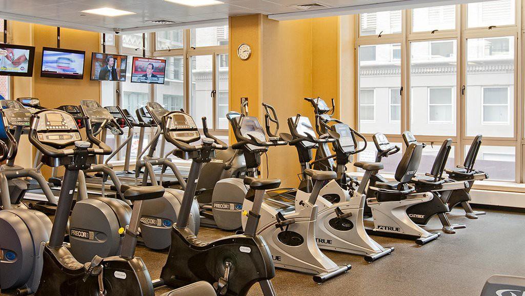 2 Gold St #2712 - Photo 2 of 7