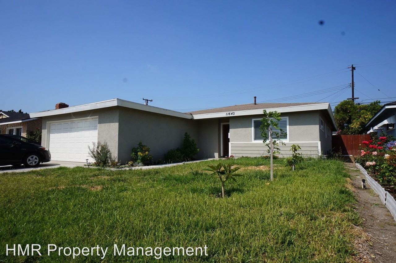 11643 Tidwell Ave - Photo 2 of 25