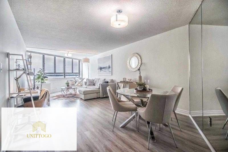 270 Queens Quay West - Photo 2 of 11