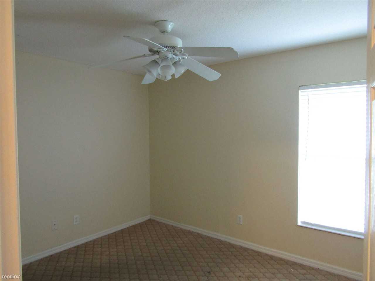 337 Chandler Rd - Photo 3 of 12