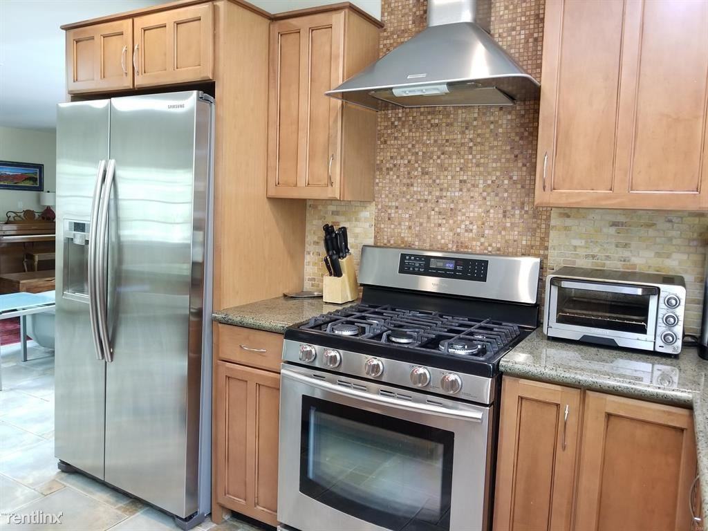 26155 Veva Way - Photo 3 of 14