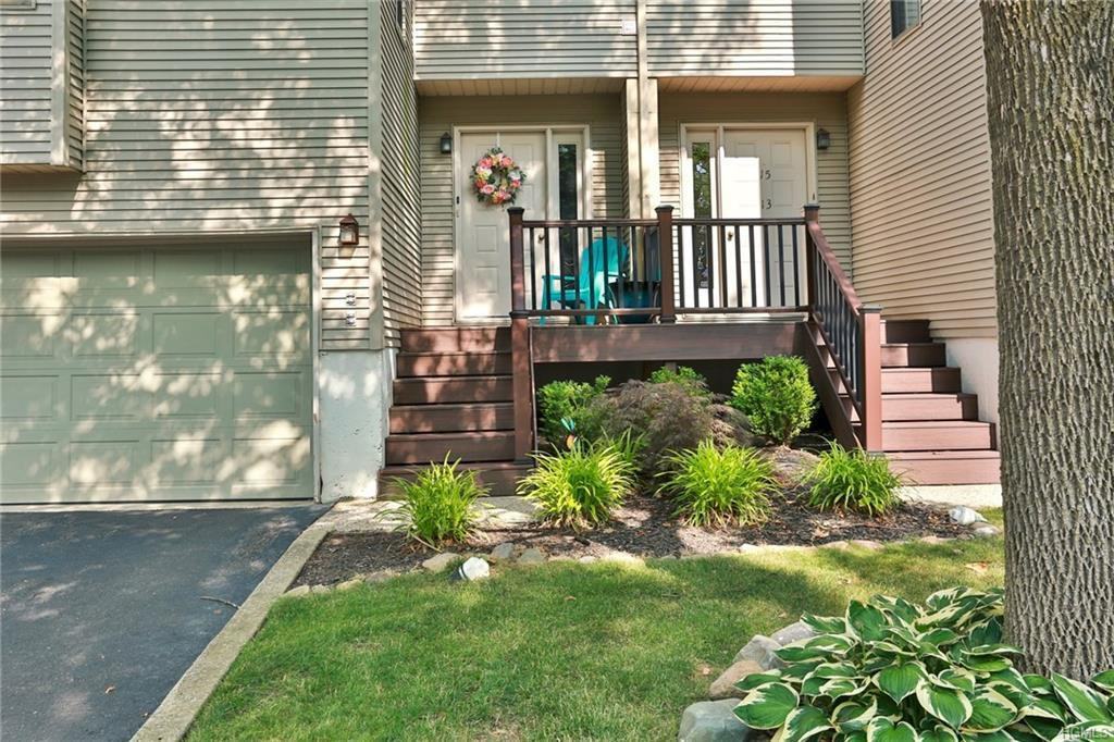 11 Isabel Court - Photo 3 of 28
