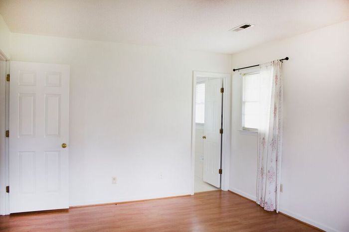 3265 Daly St - Photo 3 of 13