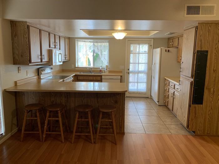 4015 W Charleston Ave - Photo 2 of 16