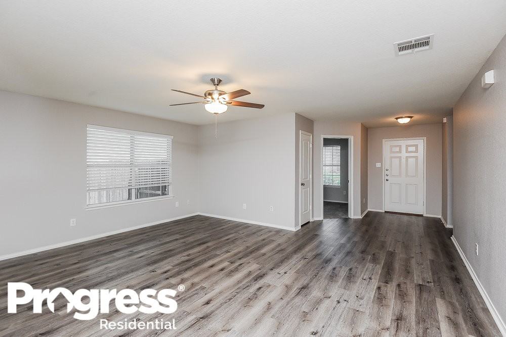 8324 Cutter Hill Ave - Photo 3 of 16