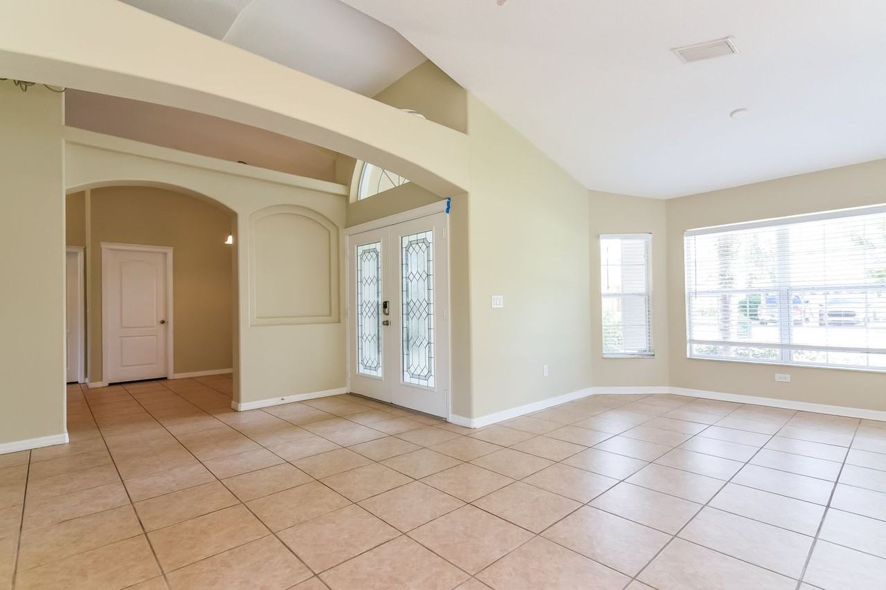 4741 Pointe O Woods Dr - Photo 3 of 19