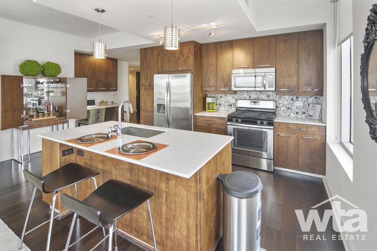 311 BOWIE - Photo 2 of 20