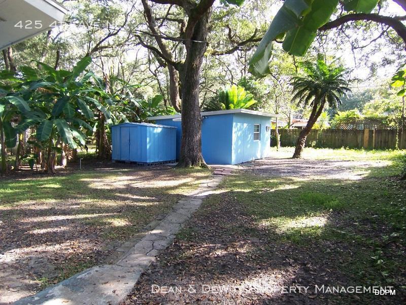 425 4th Ave Ne - Photo 3 of 10