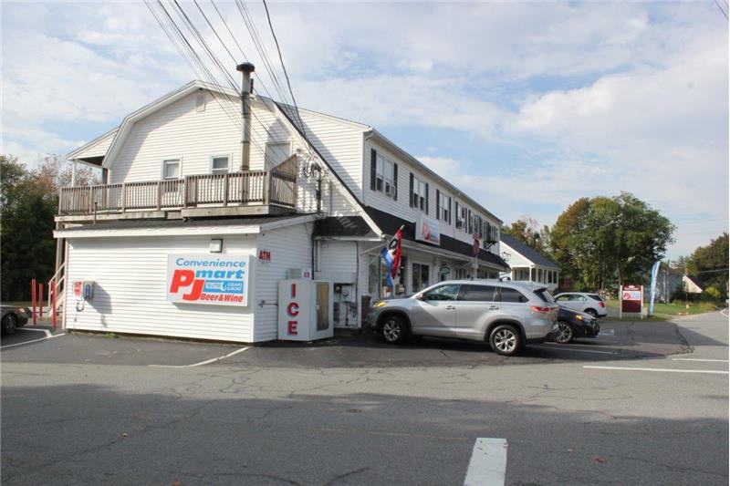 1063 West St #2 - Photo 2 of 17