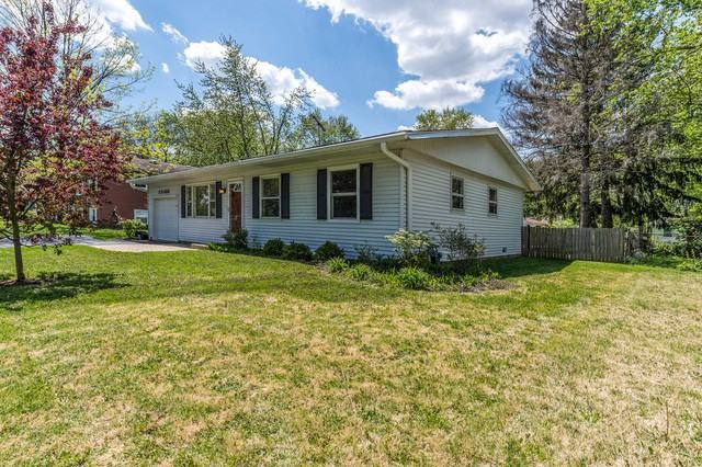 5S408 Glenoban Dr - Photo 2 of 26