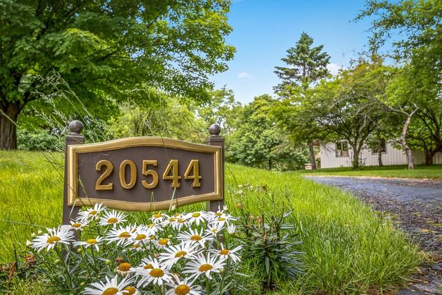 20544 W Lexington Ln - Photo 3 of 45