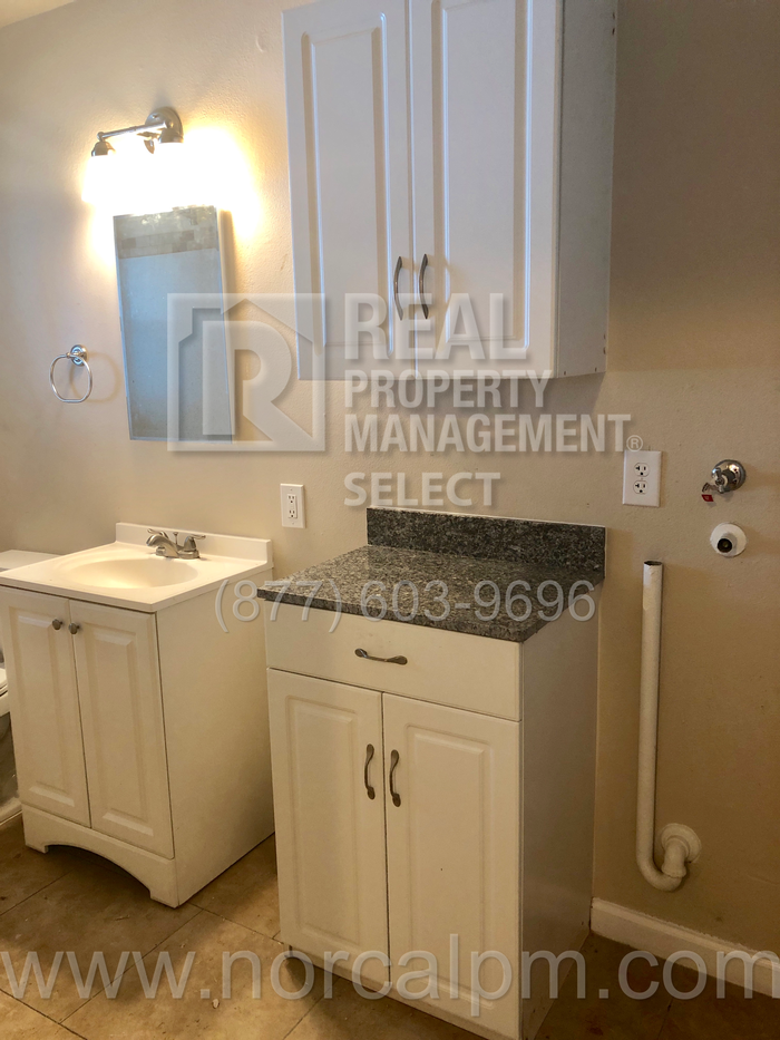 3295 Mabel St - Photo 3 of 16