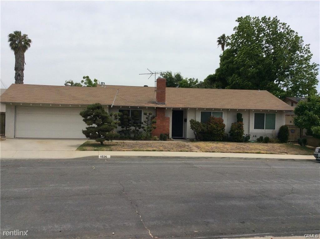 1526 Abakan St - Photo 3 of 5