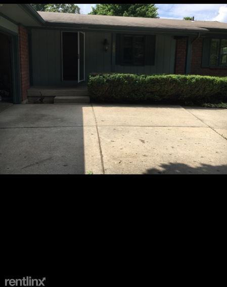 3681 Aaron Ave SW - Photo 2 of 9
