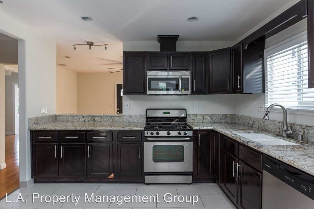 708 Tularosa Dr. - Photo 3 of 17