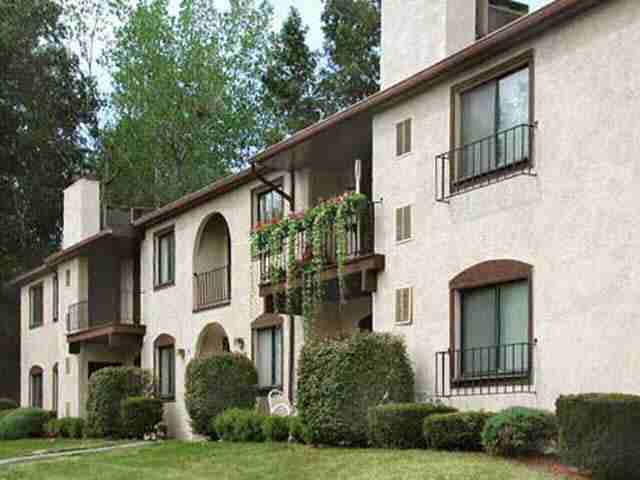 Spanish Gardens Apartments - Photo 3 of 12