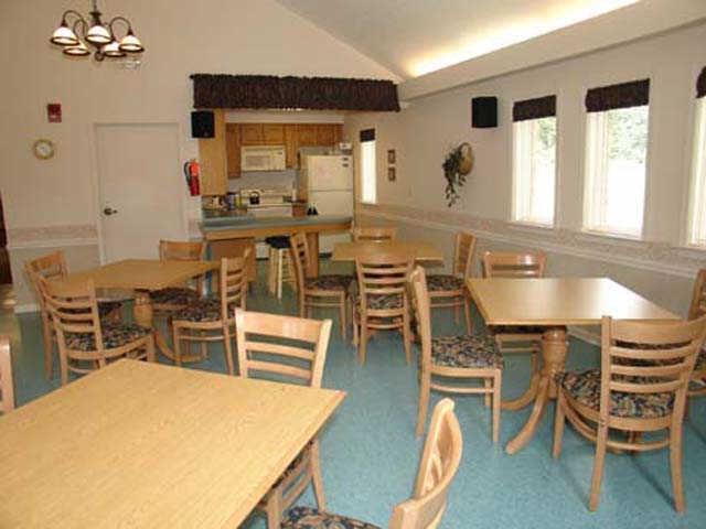 Spanish Gardens Apartments - Photo 2 of 12