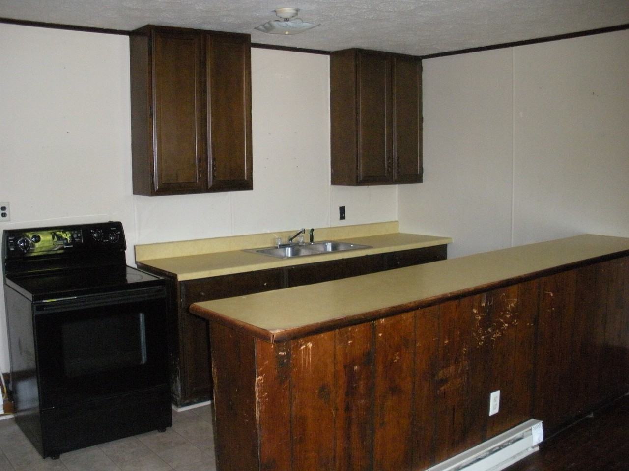 757 E Clinton St - Photo 2 of 9