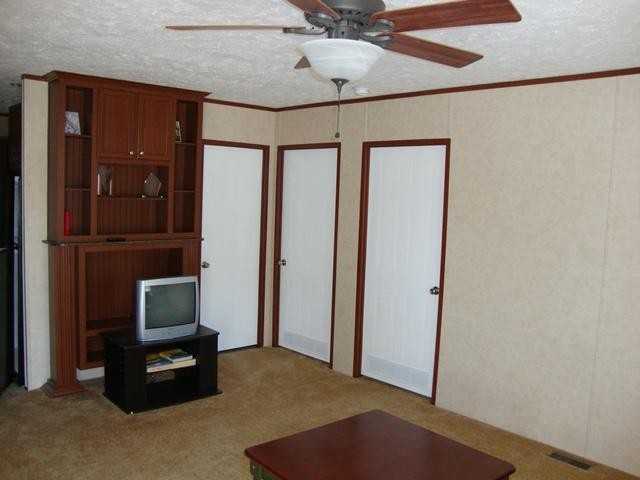 3020 State Rd S-32-1257 - Photo 3 of 11