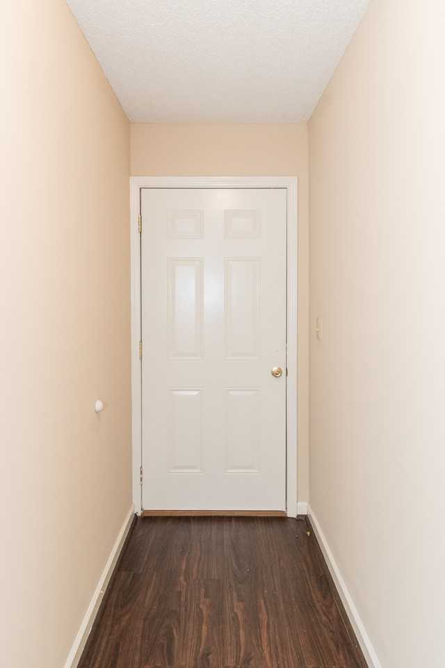 1645 Park Terrace - Photo 3 of 27