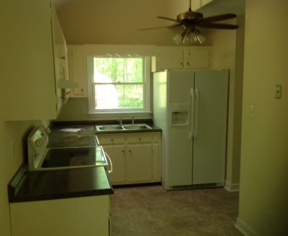 4381 Three Bridge Rd - Photo 2 of 9