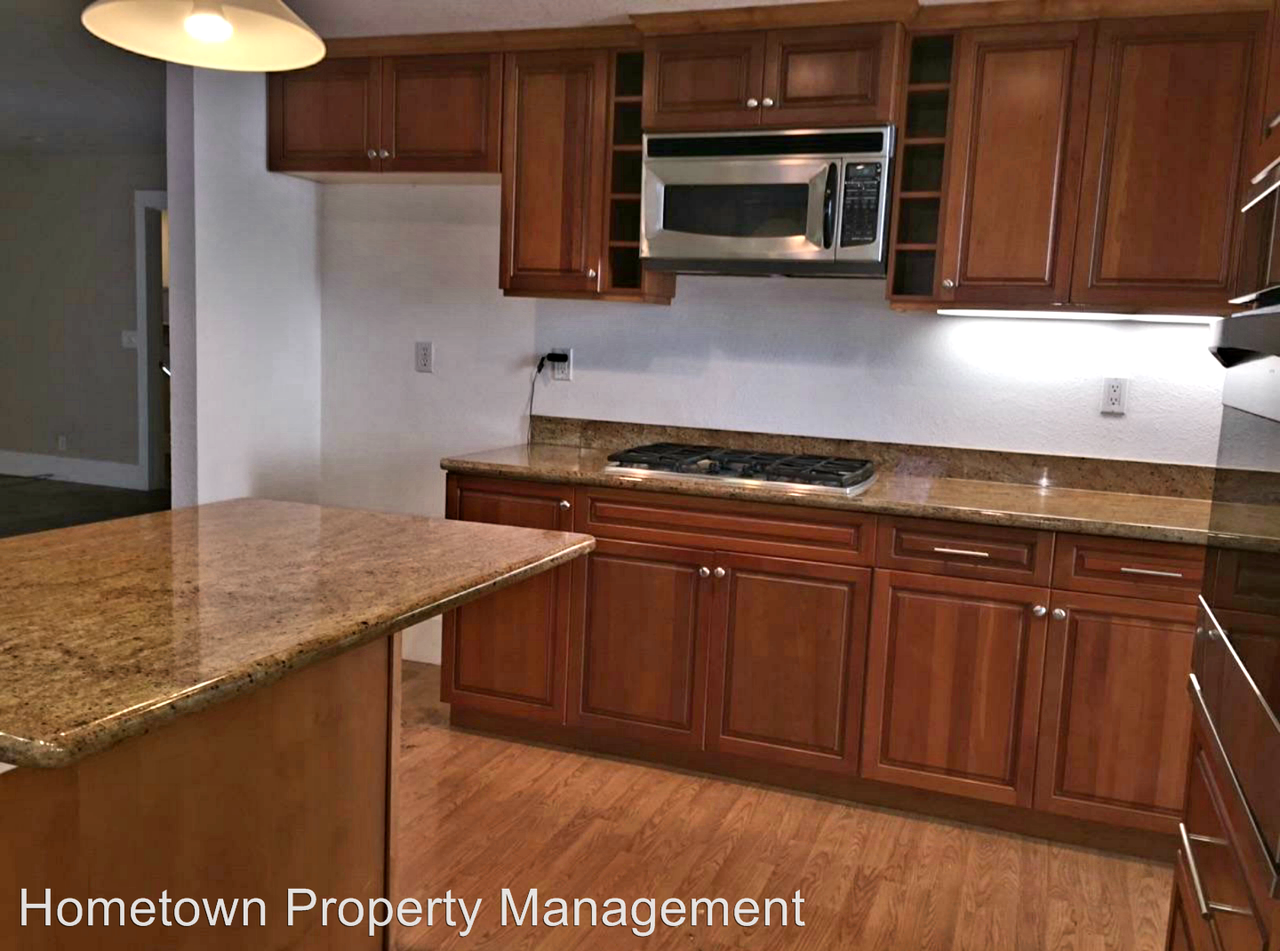 130 Nottingham Way - Photo 3 of 11