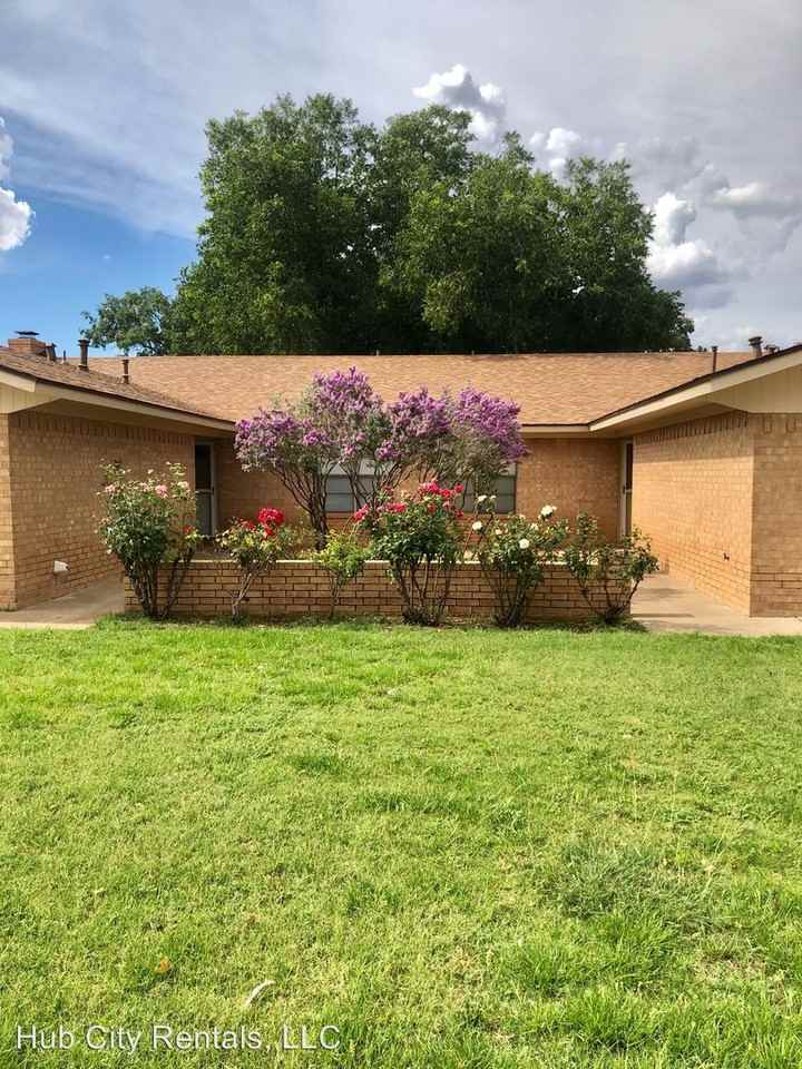 3310 A 81st Street - Photo 2 of 13