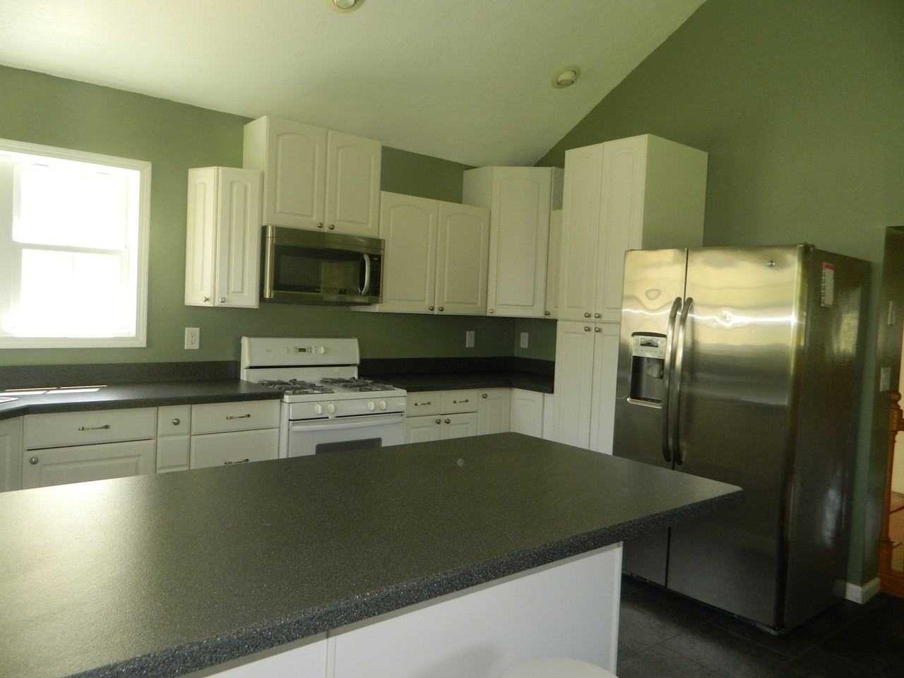 14668 Military Rd - Photo 3 of 19