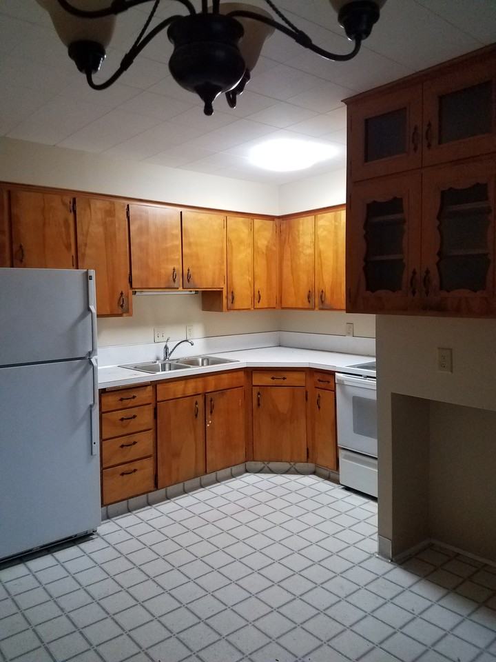 2816 State St - Photo 3 of 5