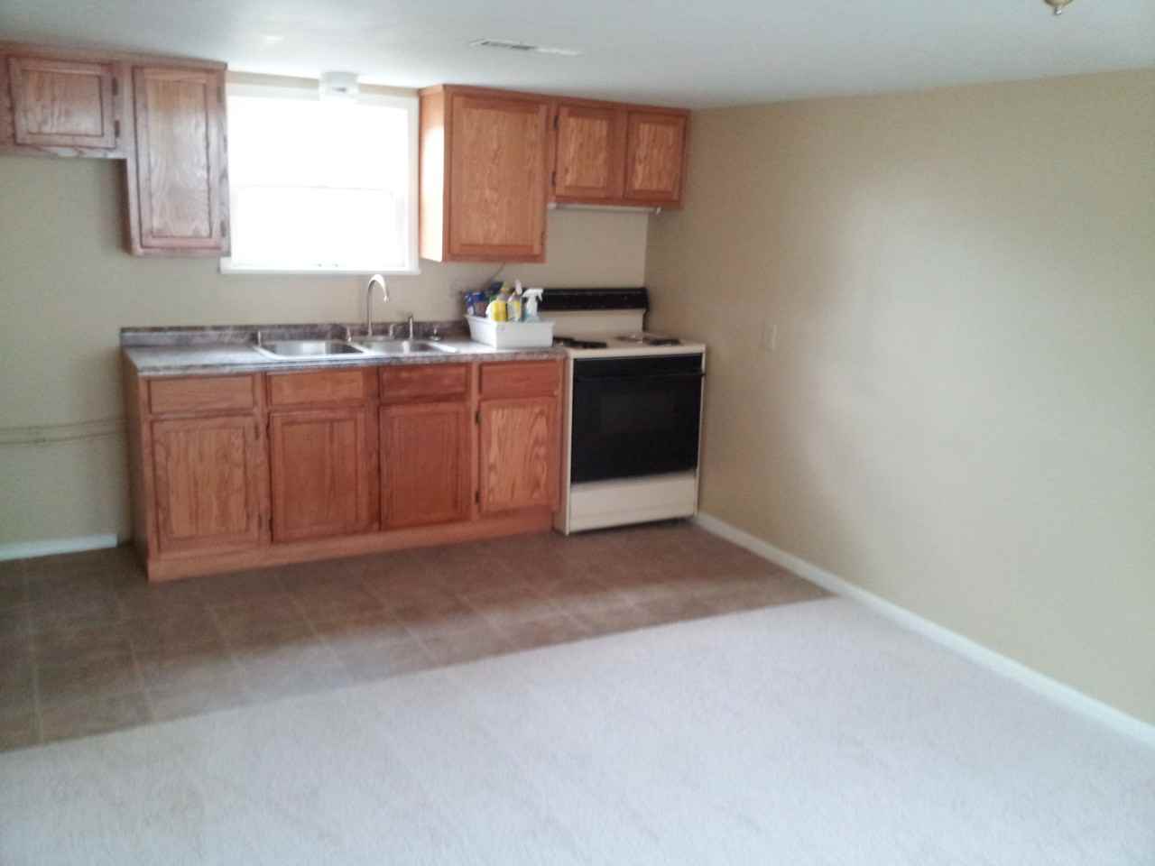 211 1/2 1/2 N Park Ave - Photo 2 of 3