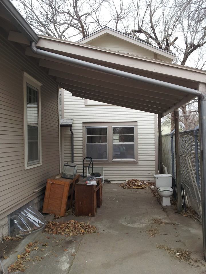 211 1/2 1/2 N Park Ave - Photo 3 of 3
